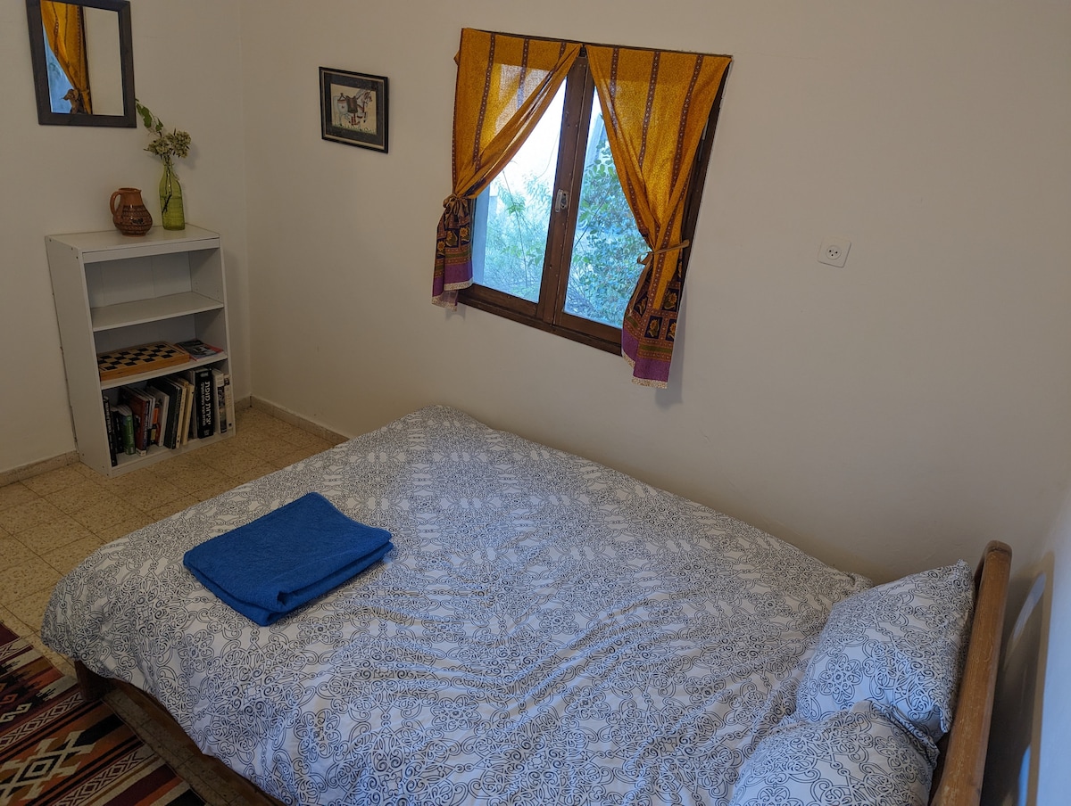 Garden Room interior at A-Hatser zimmer Rosh Pinna