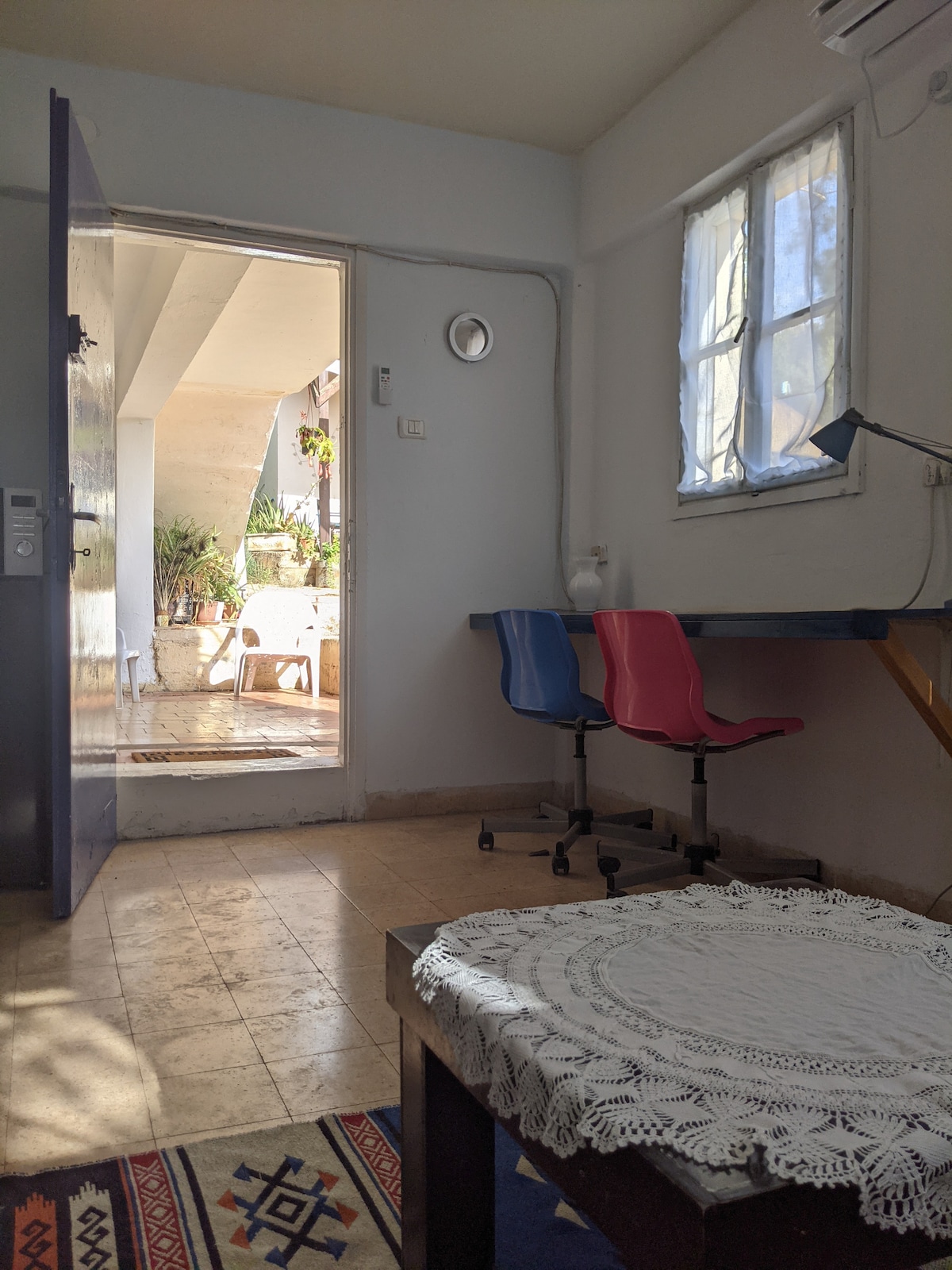 Arched Room details at A-Hatser Rosh Pinna